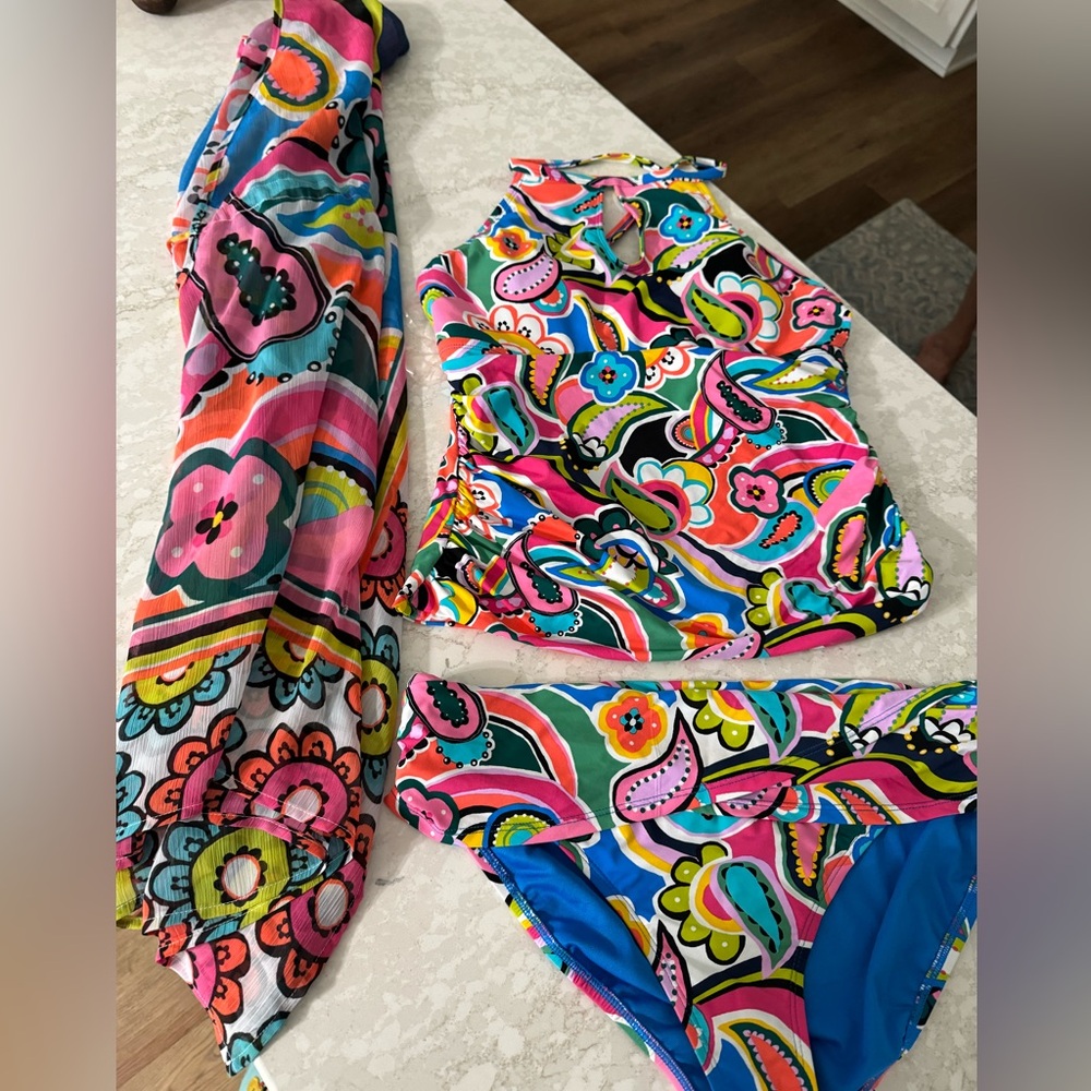 Bleu rod beattie swimsuit and cover up